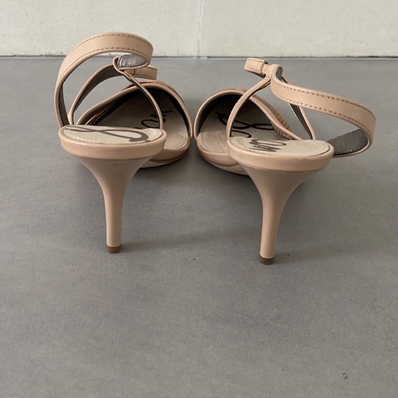 Kitten heels tan color - Picture 4 of 5
